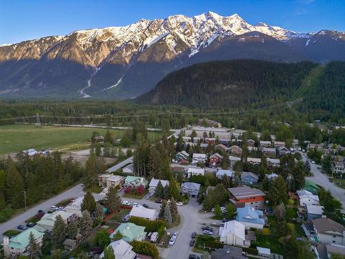 7392 Larch Street, Pemberton, BC 