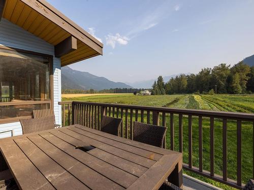 8184 Pemberton Meadows Road, Pemberton, BC 