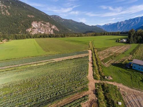 8184 Pemberton Meadows Road, Pemberton, BC 