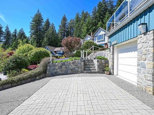 3945 Braemar Place, North Vancouver, BC 