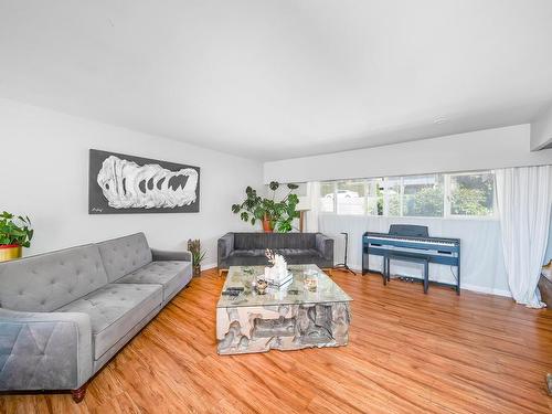 1144 Ottaburn Road, West Vancouver, BC 