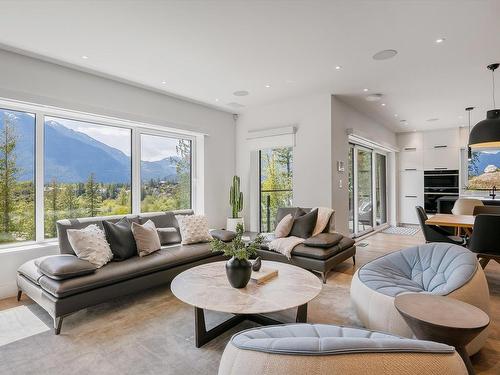 7667 Cerulean Drive, Pemberton, BC 