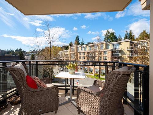 300 533 Waters Edge Crescent, West Vancouver, BC 