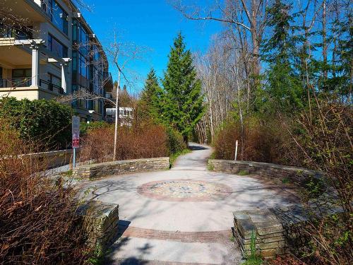 300 533 Waters Edge Crescent, West Vancouver, BC 