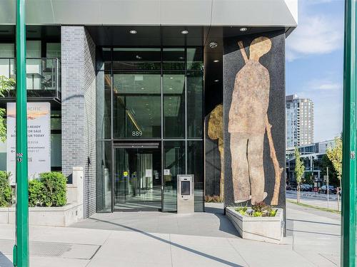 501 889 Pacific Street, Vancouver, BC 