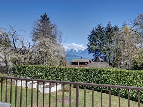 542 Harvey Road, Gibsons, BC 