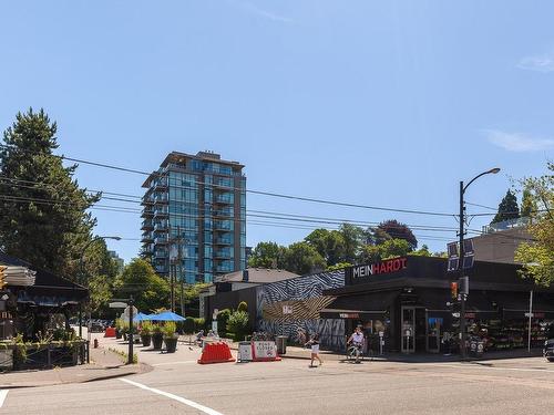1415 W 11Th Avenue, Vancouver, BC 