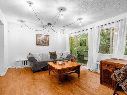 941 Westview Crescent, North Vancouver, BC 