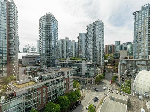 1210 63 Keefer Place, Vancouver, BC 