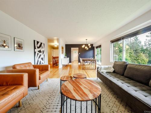 769 Westcot Place, West Vancouver, BC 