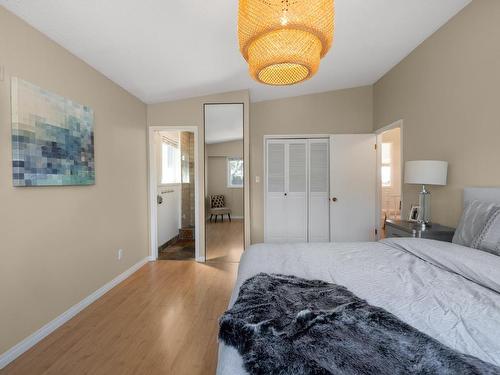 720 E 9Th Street, North Vancouver, BC 