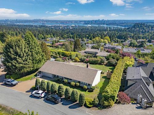 820 Knockmaroon Road, West Vancouver, BC 