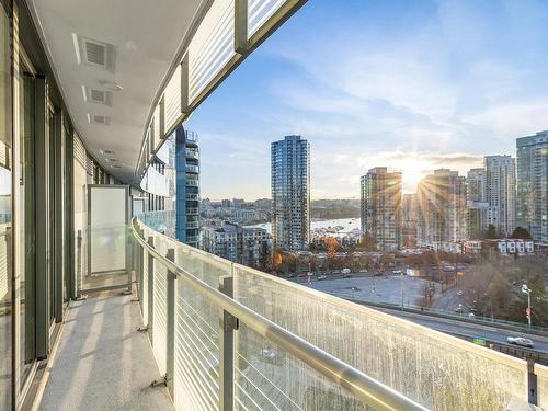 1404 89 Nelson Street, Vancouver, BC 
