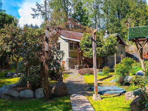 2154 Mt Seymour Parkway, North Vancouver, BC 