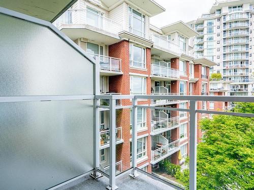 613 4078 Knight Street, Vancouver, BC 