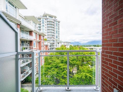 613 4078 Knight Street, Vancouver, BC 