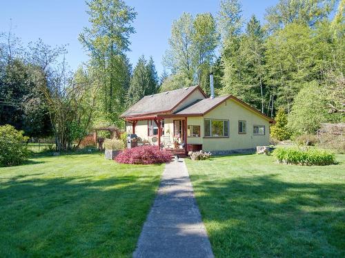 595 Pratt Road, Gibsons, BC 