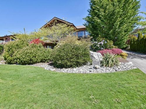 6226 Oracle Road, Sechelt, BC 