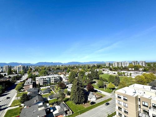 1705 6888 Cooney Road, Richmond, BC 