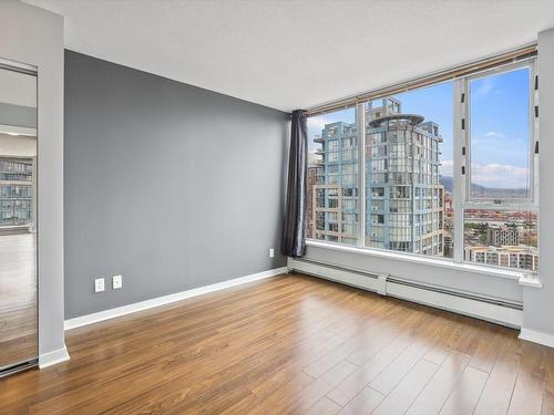 3305 188 Keefer Place, Vancouver, BC 