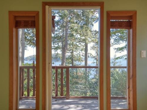 6325 Sunshine Coast Highway, Sechelt, BC 