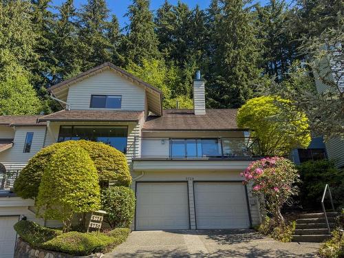 5728 Owl Court, North Vancouver, BC 