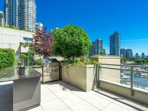 601 1228 Marinaside Crescent, Vancouver, BC 