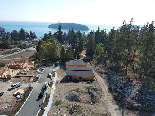 5409 Stellar Way, Sechelt, BC 