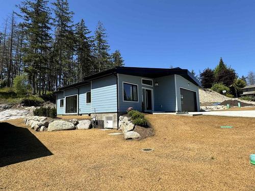 5415 Stellar Way, Sechelt, BC 