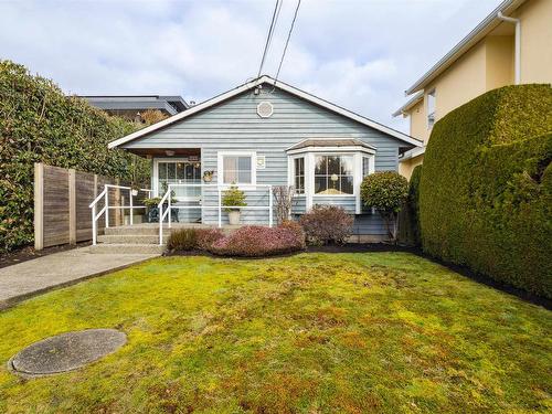 1193 Keith Road, West Vancouver, BC 