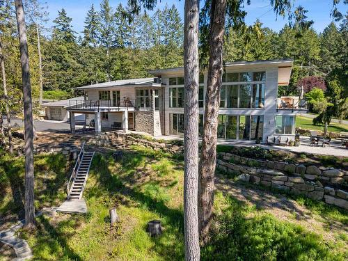 820 Sunset Drive, Salt Spring Island, BC 