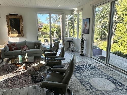 820 Sunset Drive, Salt Spring Island, BC 