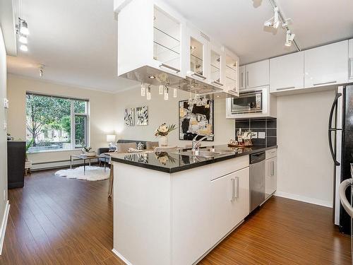 237 188 Keefer Place, Vancouver, BC 