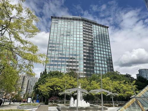 1213 989 Nelson Street, Vancouver, BC 