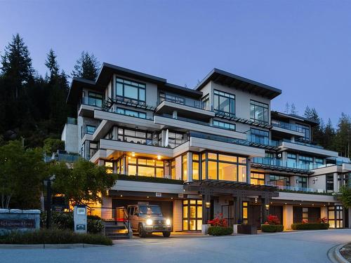 2559 Highgrove Mews, West Vancouver, BC 