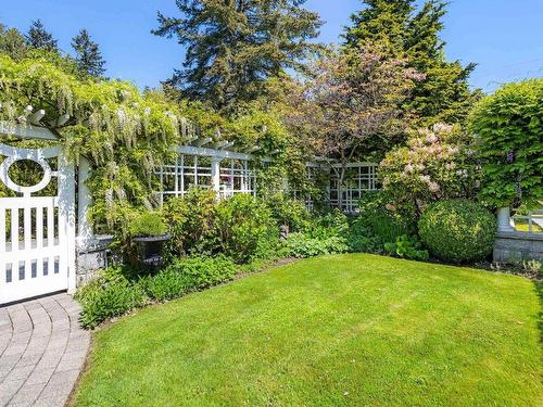 4472 Ross Crescent, West Vancouver, BC 