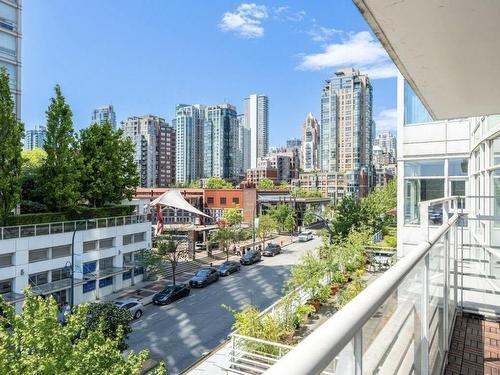 501 1199 Marinaside Crescent, Vancouver, BC 