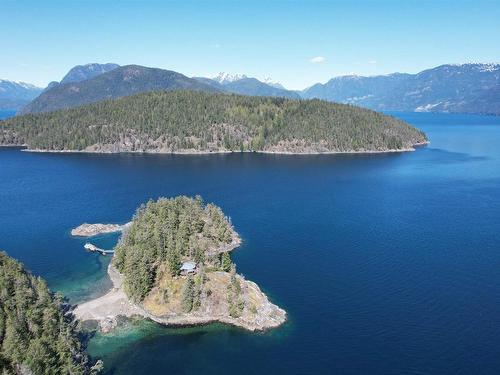 123 Agnew Passage Shoreline, Nelson Island, BC 