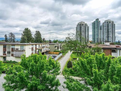 303 7063 Hall Avenue, Burnaby, BC 