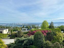 1263 CHARTWELL PLACE  West Vancouver, BC V7S 2S2