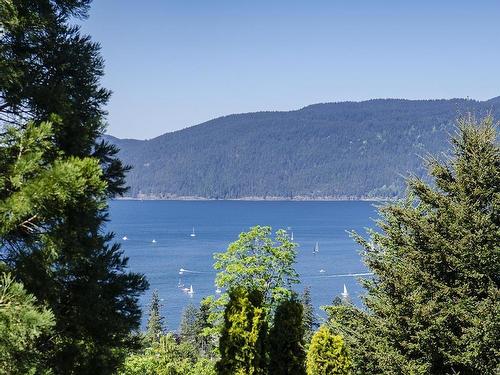 5237 Timberfeild Road, West Vancouver, BC 