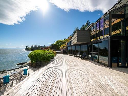 4036 Marine Drive, West Vancouver, BC 