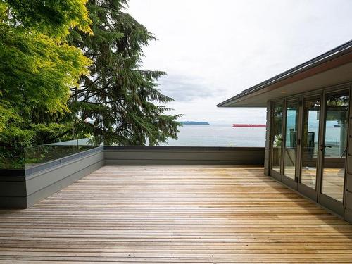 4036 Marine Drive, West Vancouver, BC 