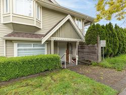 1327 FORBES AVENUE  North Vancouver, BC V7M 2X9