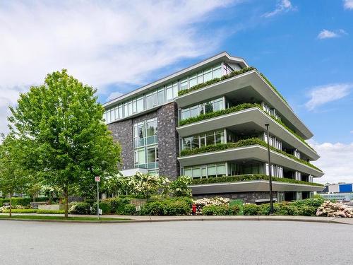 301 888 Arthur Erickson Place, West Vancouver, BC 