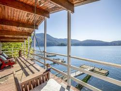 5672 INDIAN RIVER DRIVE  North Vancouver, BC V7G 2T8