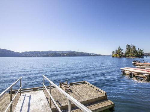 5672 Indian River Drive, North Vancouver, BC 