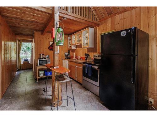 7648 Sechelt Inlet Road, Sechelt, BC 