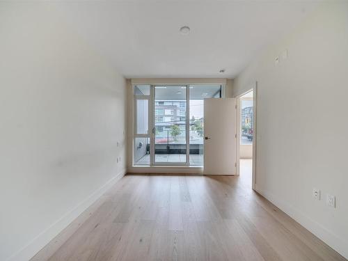 211 3639 W 16Th Avenue, Vancouver, BC 