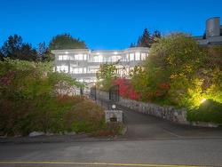 2523 WESTHILL DRIVE  West Vancouver, BC V7S 3A3